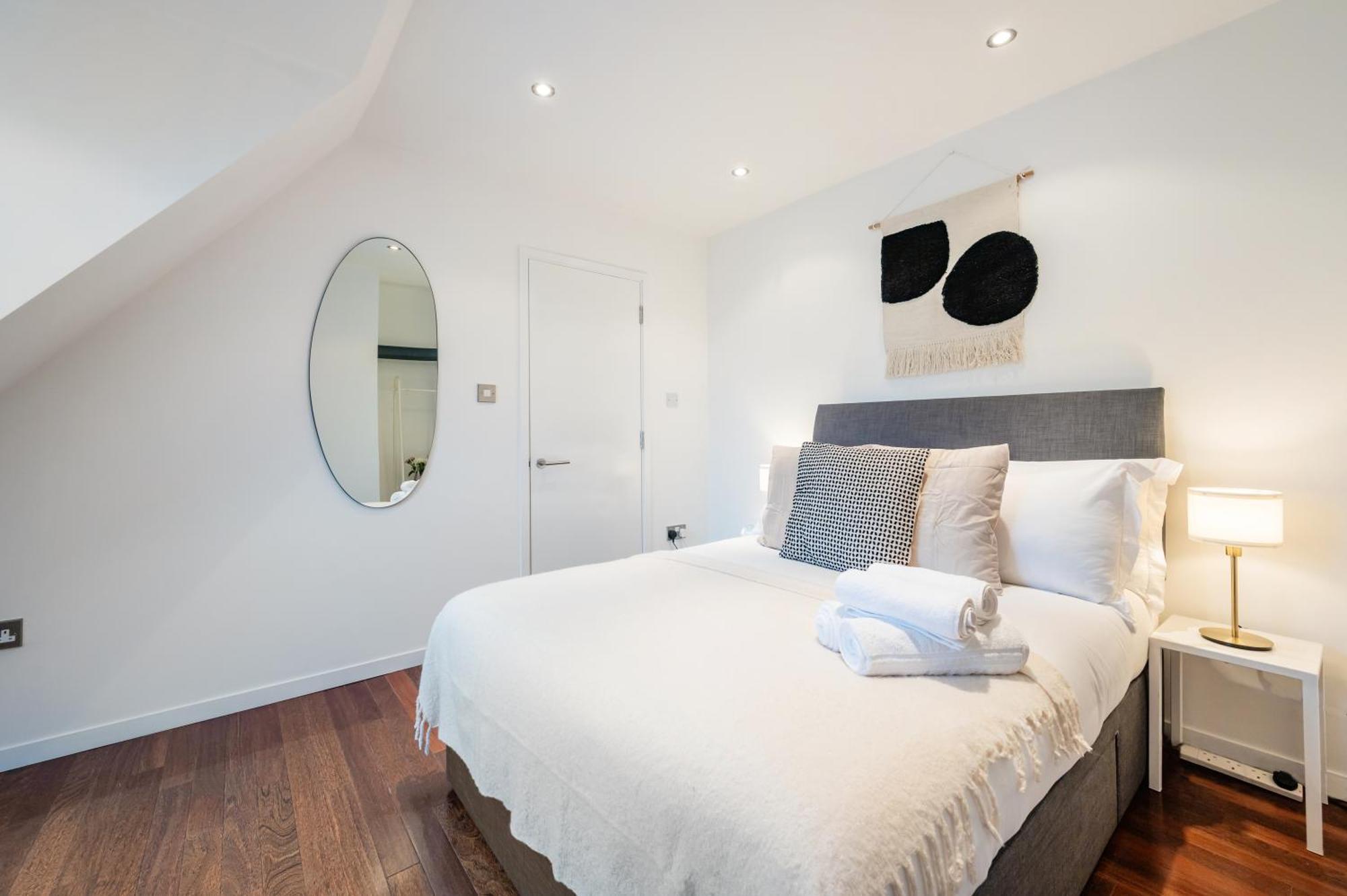 Huge & Central 3 Bedr, 4 Beds, Covent Gdn ロンドン エクステリア 写真